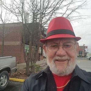 Meet your Posher, Kenneth